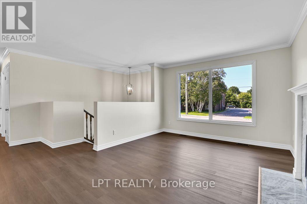209 BRIDGE STREET N - Image 8
