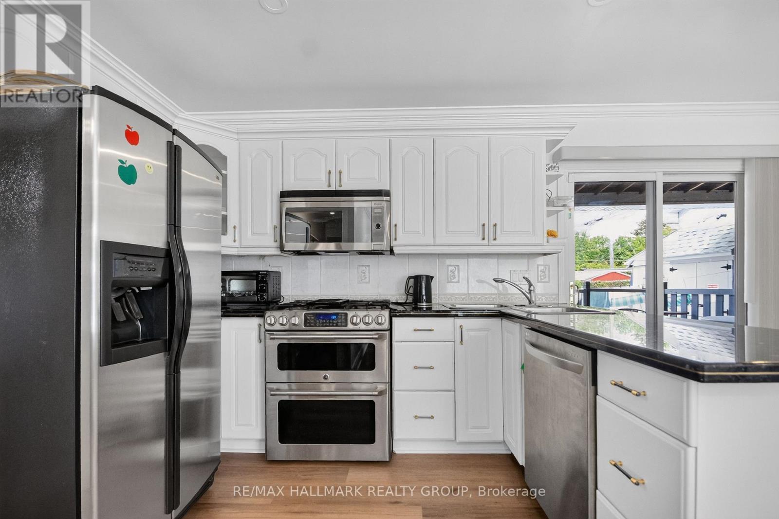 3 Bed, 1 Bath House for Rent in Ottawa – 1125 KENASTON STREET, Ottawa – MLS# X13646034 - Image 7