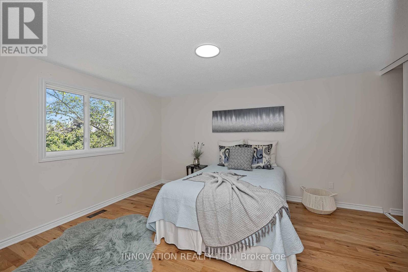 3 Bed, 3 Bath House for Sale in Ottawa – 33 EXETER DRIVE, Ottawa – MLS# X13646062 - Image 20