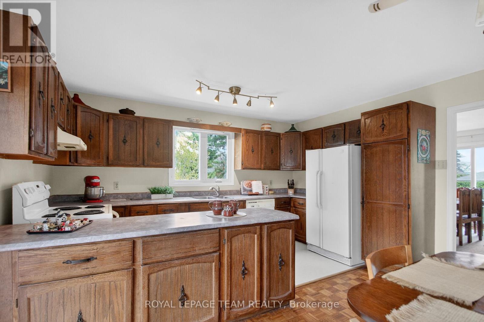 4 Bed, 3 Bath House for Sale in Ottawa – 136 JAMES CUMMINGS AVENUE, Ottawa – MLS# X13646068 - Image 17