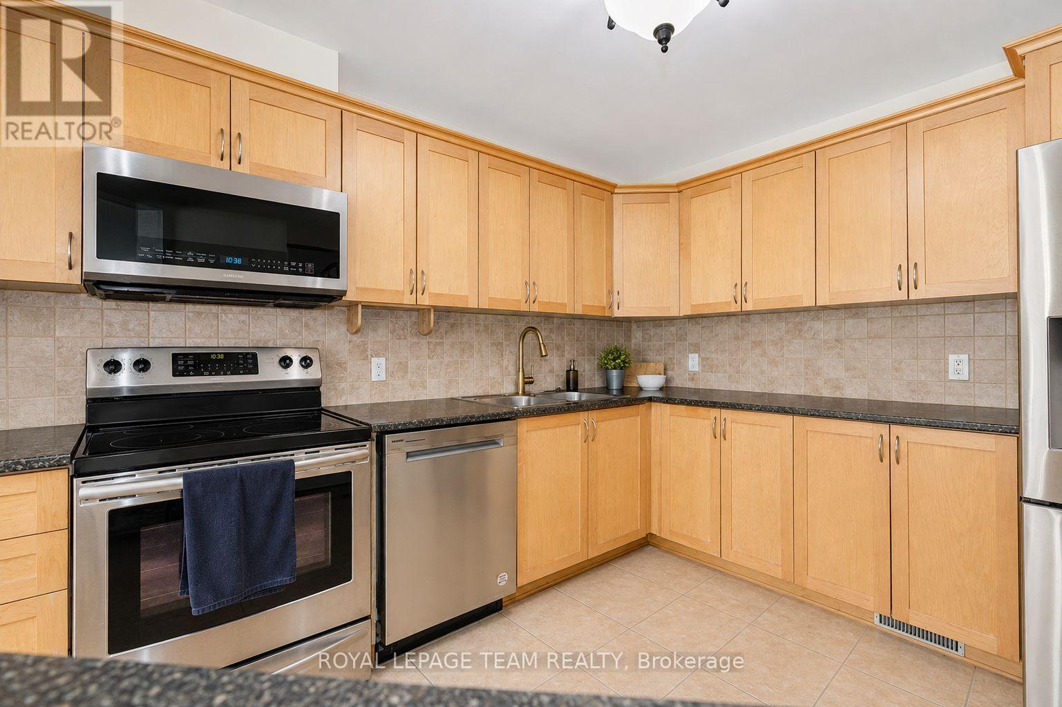3 Bed, 3 Bath House for Sale in Ottawa – 316 BRYARTON STREET, Ottawa – MLS# X13646112 - Image 12