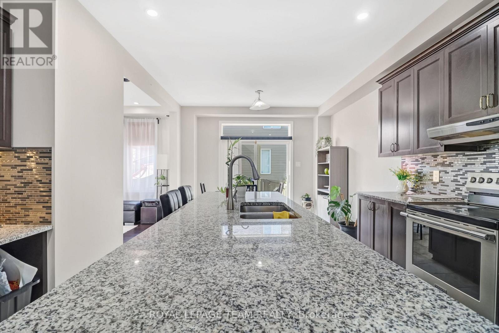 4 Bed, 3 Bath House for Sale in Ottawa – 3 STONELEIGH STREET, Ottawa – MLS# X13646152 - Image 17