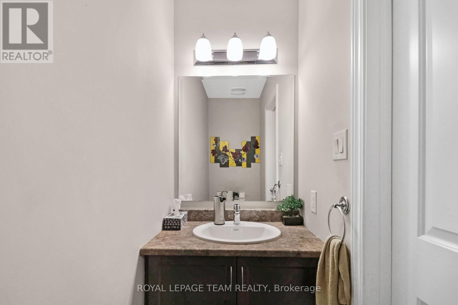 3 STONELEIGH STREET - 6