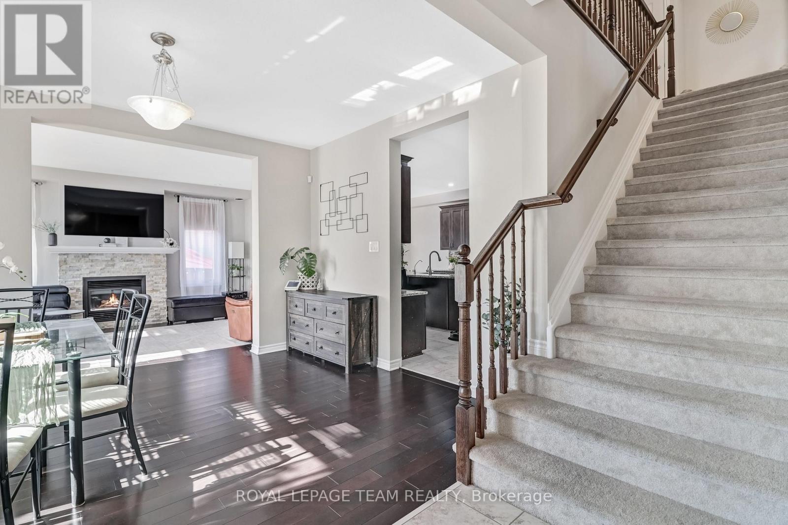 3 STONELEIGH STREET - 7