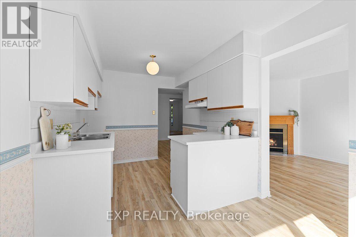 3 Bed, 3 Bath House for Sale in Ottawa – 77 WATERTON CRESCENT, Ottawa – MLS# X13646204 - Image 15