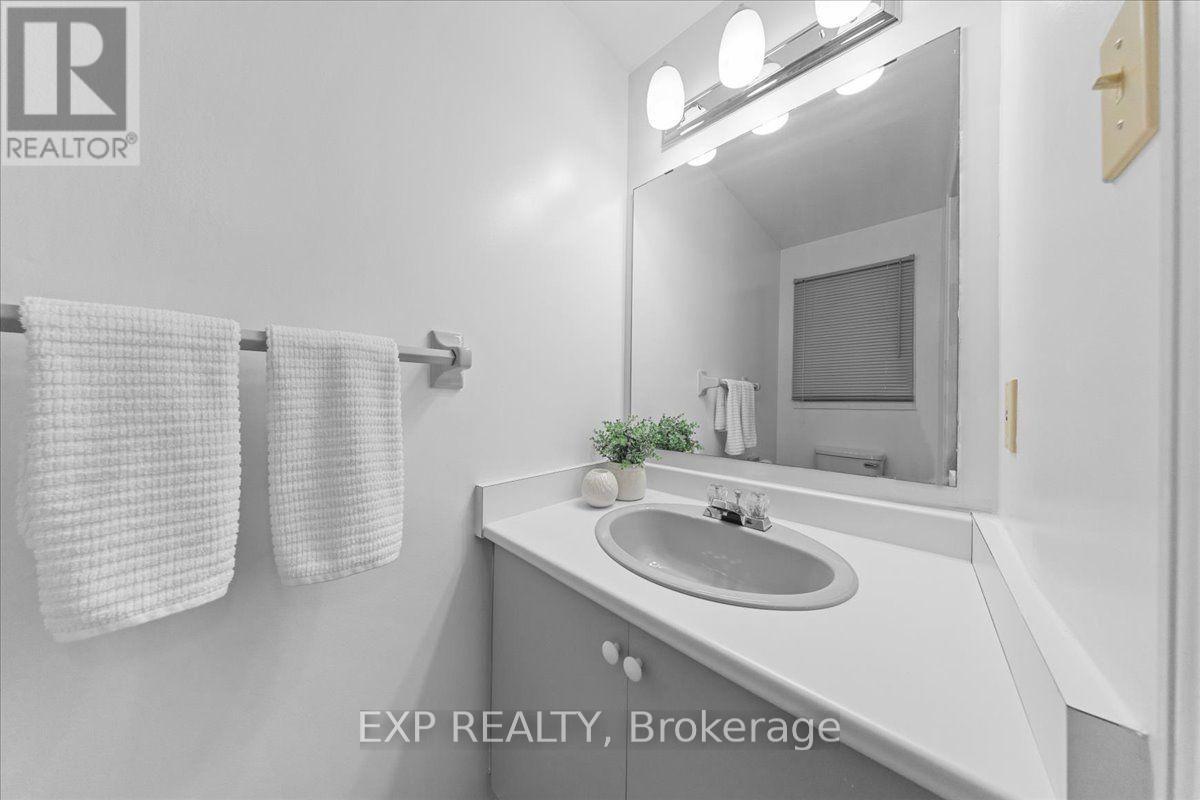 77 WATERTON CRESCENT - 6