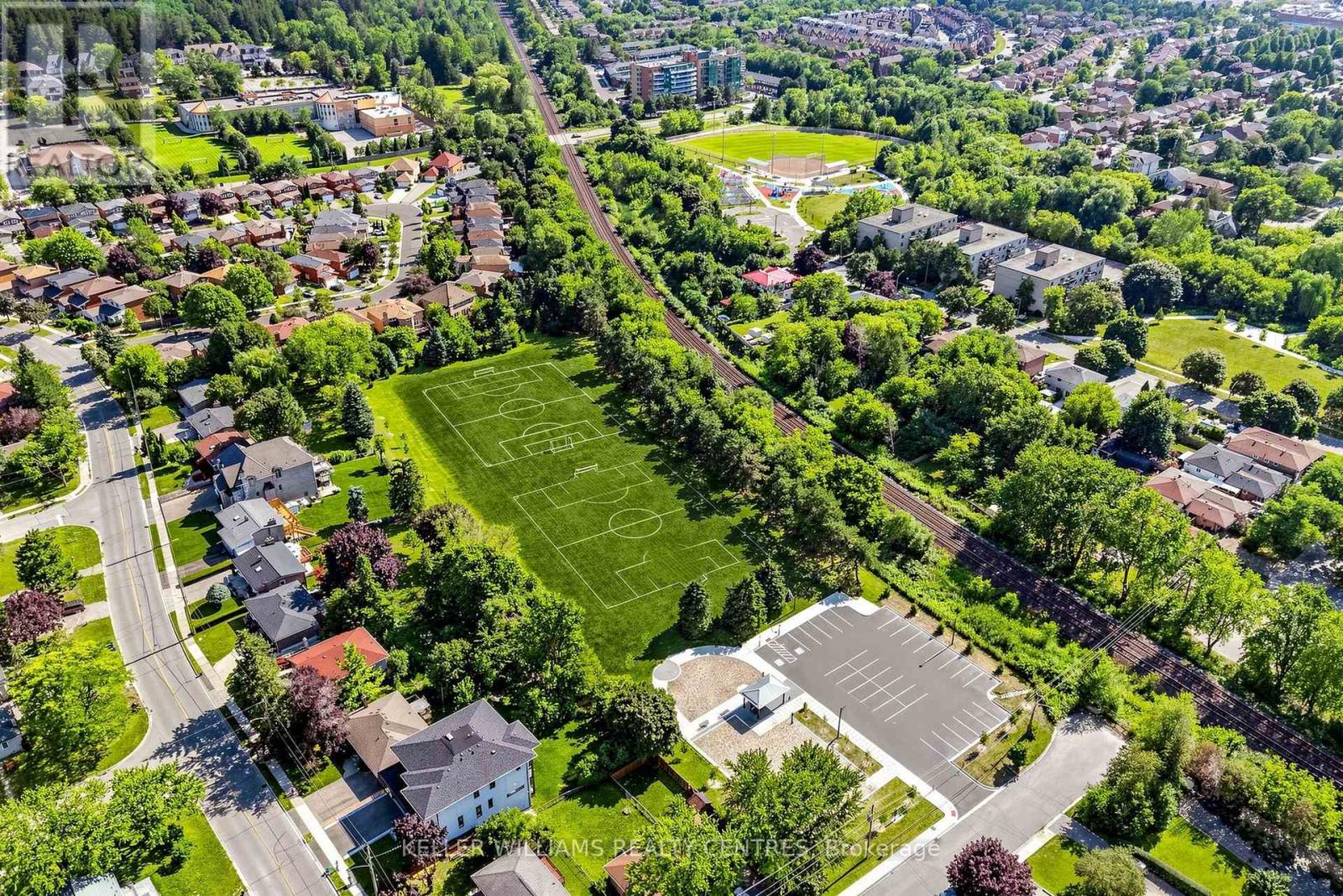 302 PALMER AVENUE - 31