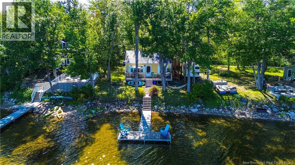 82 Cottage Lane