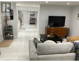 B - 55 Addington Avenue, Toronto, ON M2N2L1 Photo 8