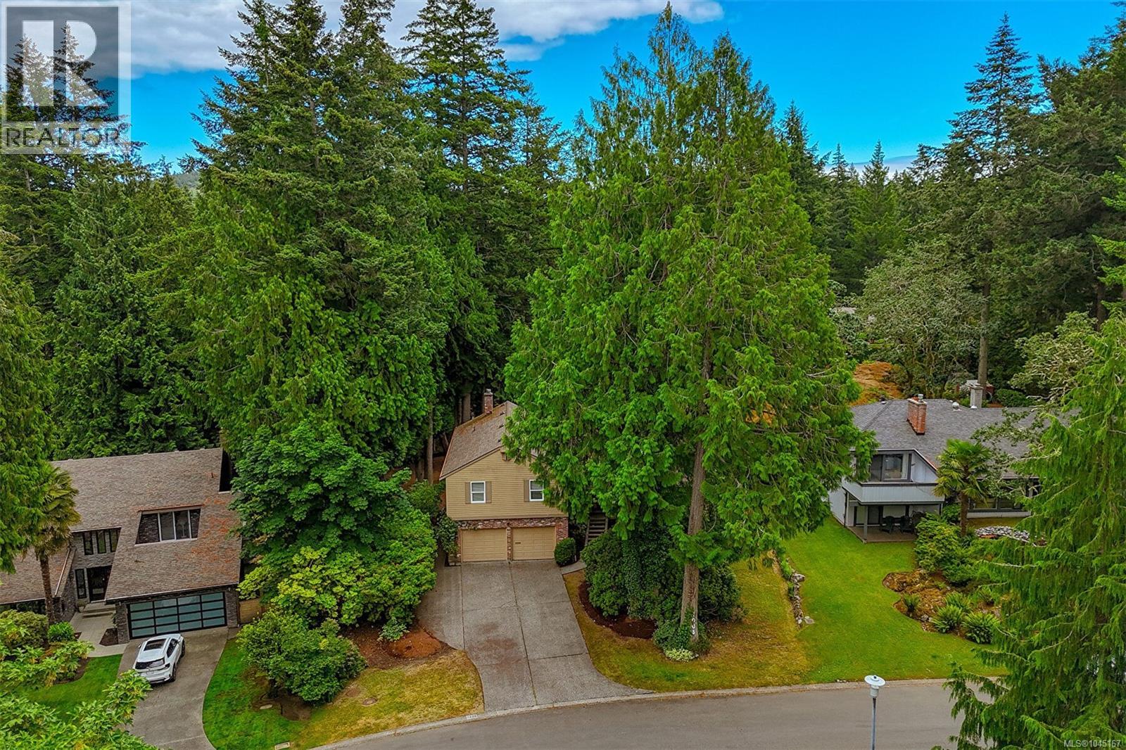 1005 Kentwood Pl - 2