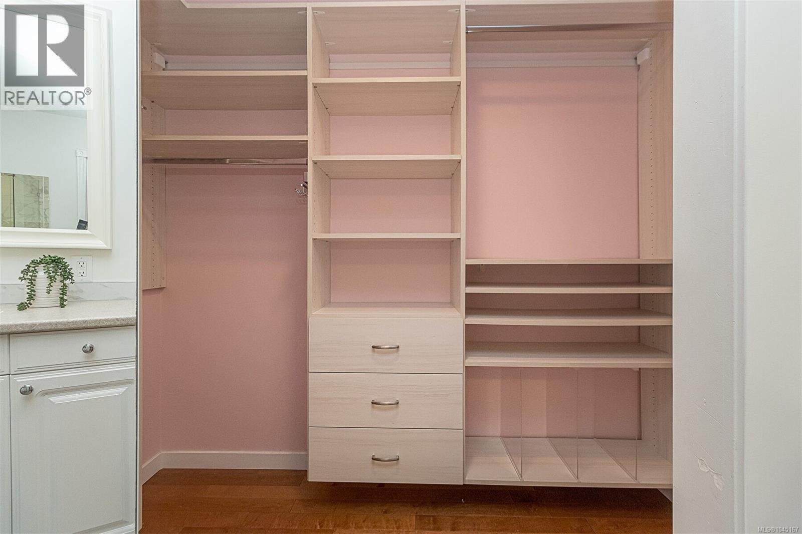 1005 Kentwood Pl - Image 30