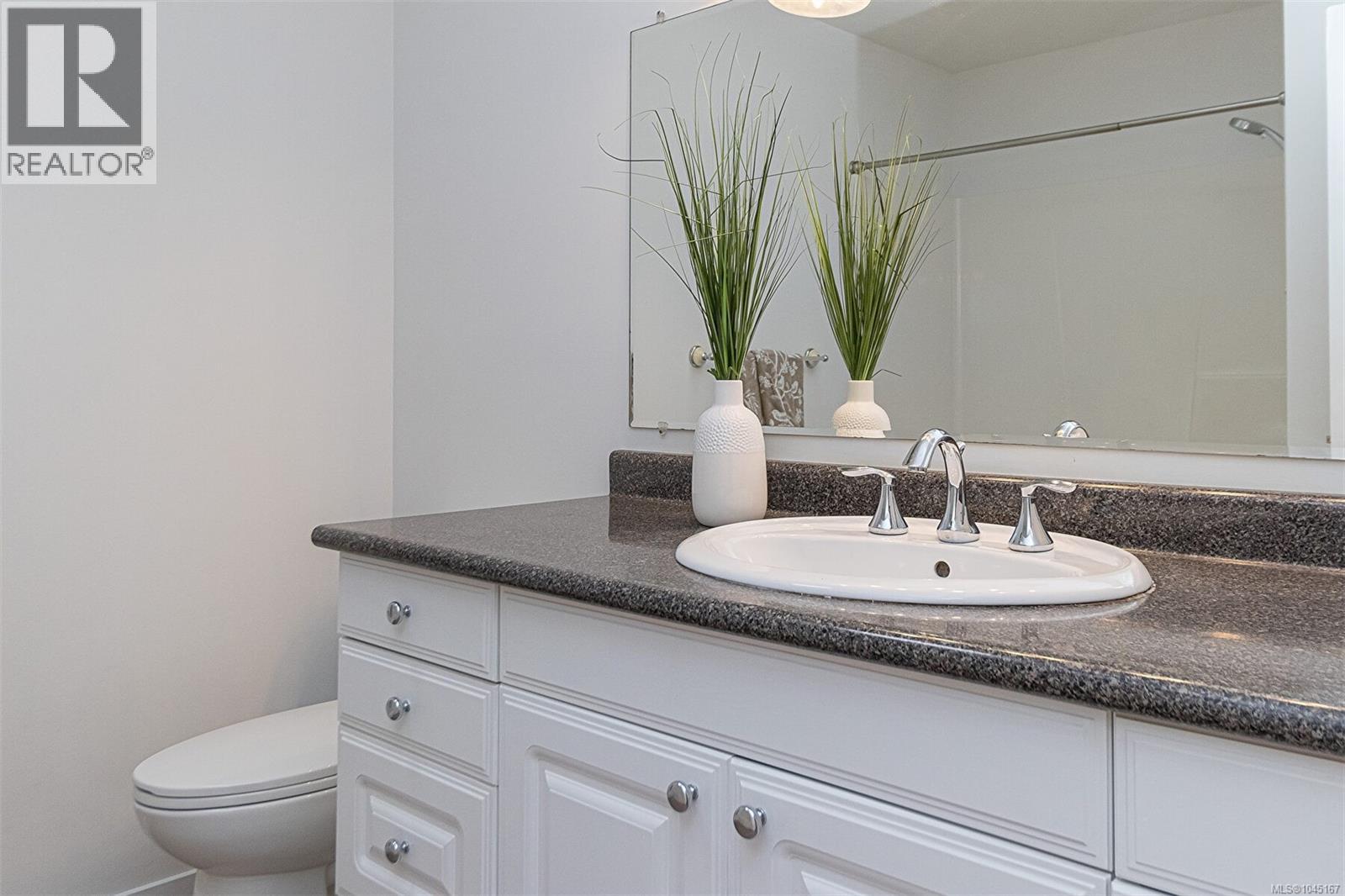 1005 Kentwood Pl - Image 35