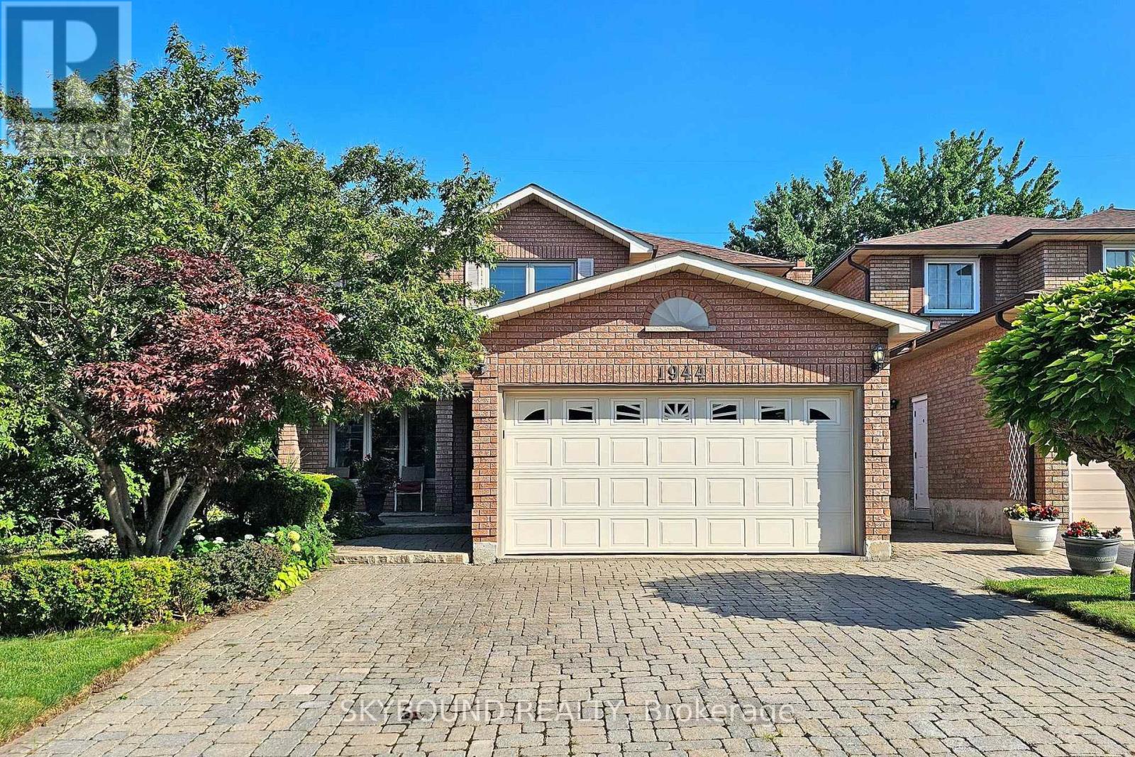 1944 ALDERMEAD ROAD - 2
