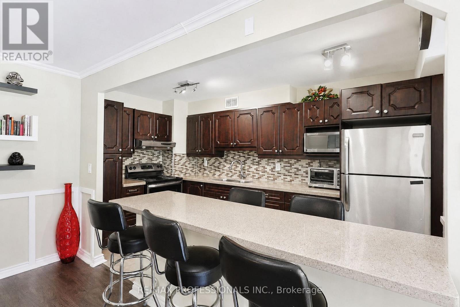 #209 31 FOUR WINDS DRIVE - 8