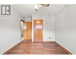 Dining room - 524 Silverthorn Avenue, Toronto, ON M6M3H7 Photo 17