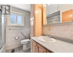 524 Silverthorn Avenue, Toronto, ON M6M3H7 Photo 21