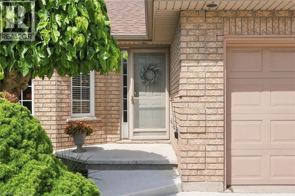 210 BASTILLE Street - 3