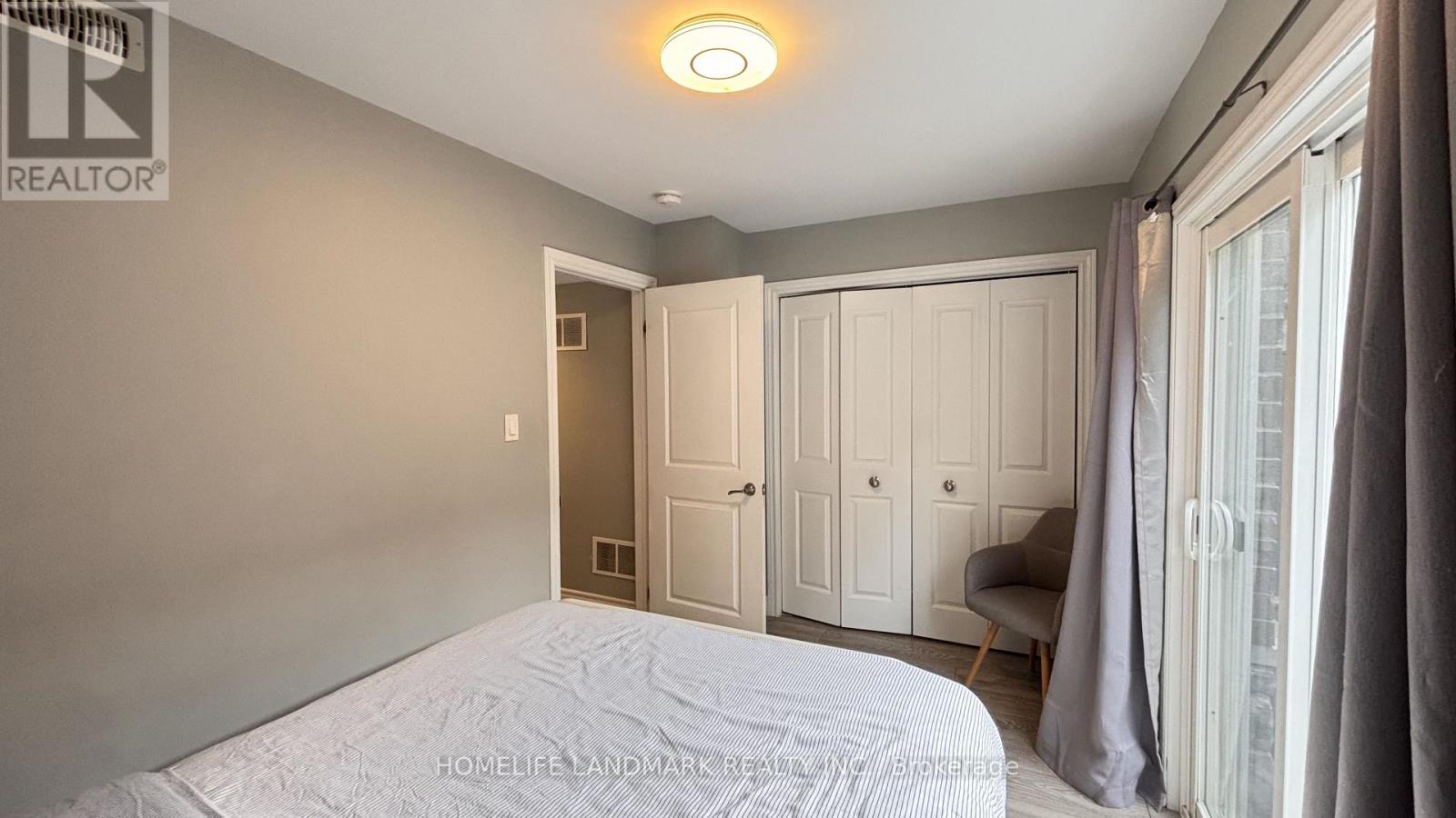 ##14 122 COURTLAND AVENUE E - 12