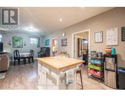 Family room - 114 Pearl Street, Brantford, ON N3T3P1 Photo 10
