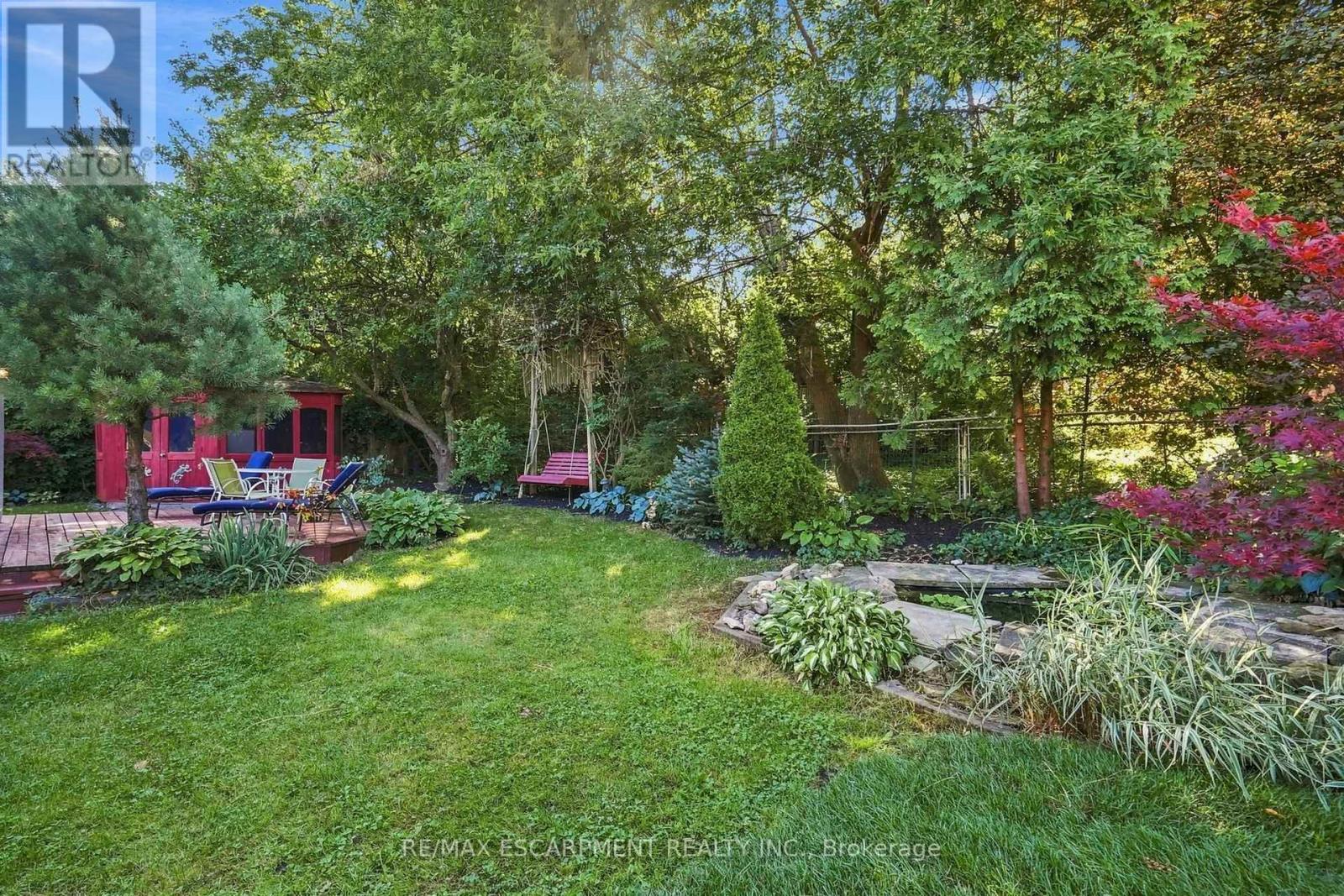 31 VALERIE DRIVE - 43