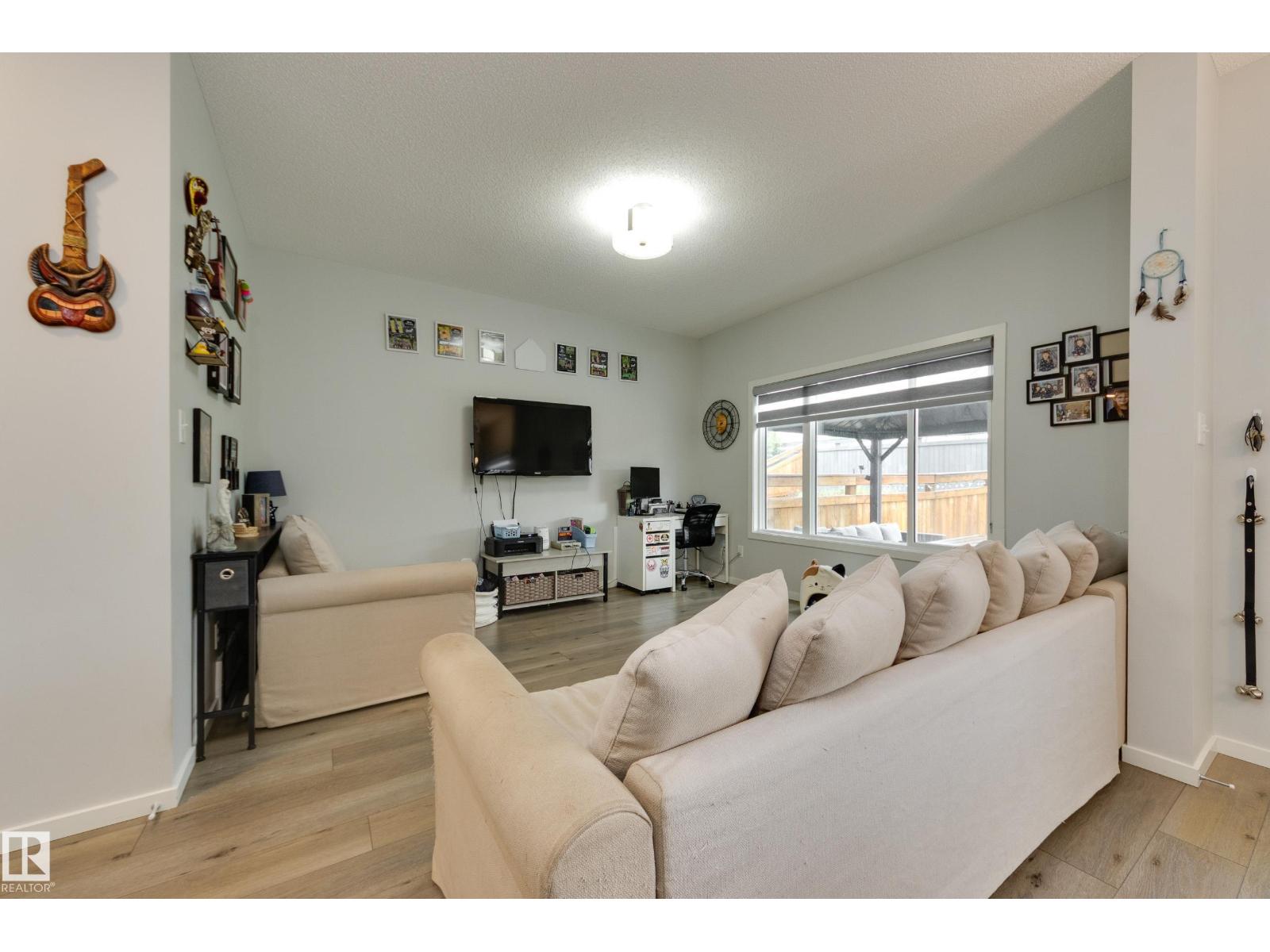 1020 Daniels LO SW, Desrochers Area, Edmonton photo 3