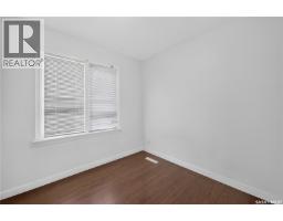 1812 Ottawa Street, Regina, SK S4P1P4 Photo 9