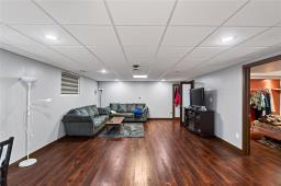 1813 Templeton Avenue, Winnipeg, MB R2P1T3 Photo 27