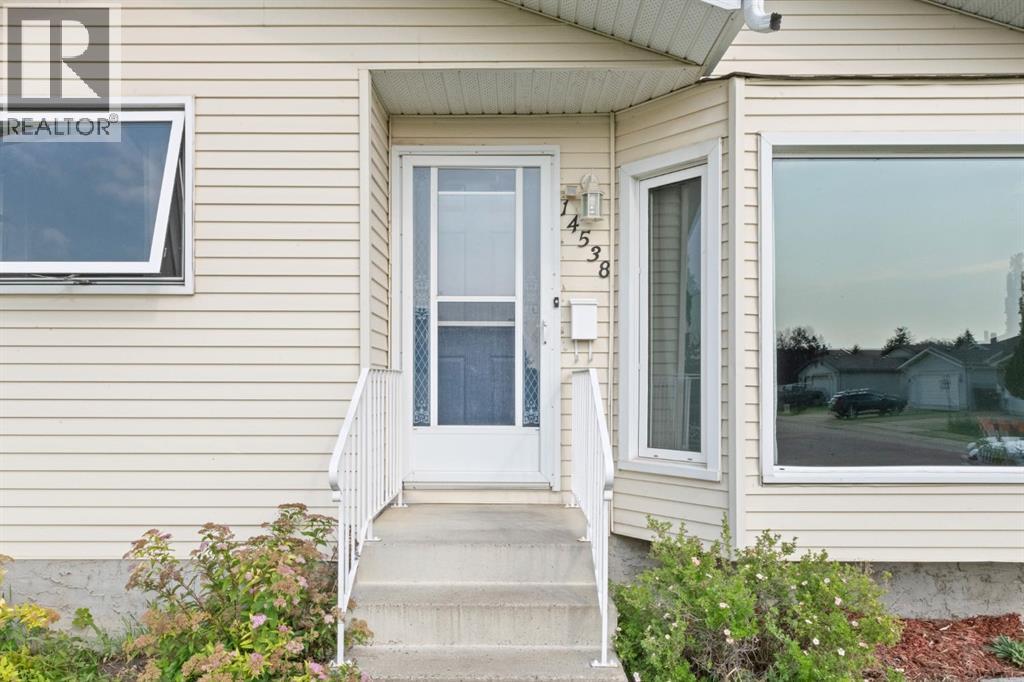 14538 37 Street NW - 6