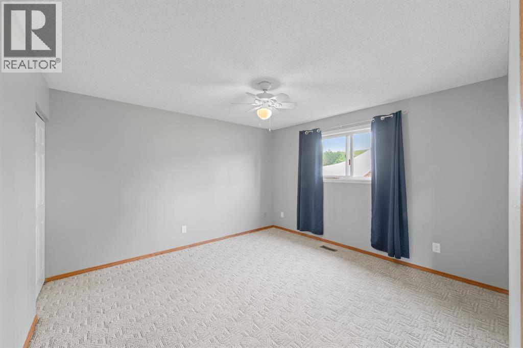 14538 37 Street NW - 19