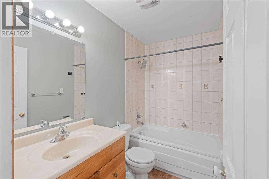 14538 37 Street NW - 16