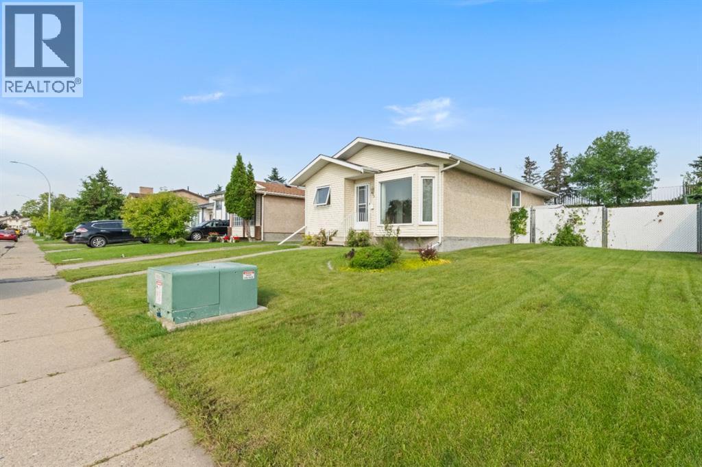 14538 37 Street NW - Image 3