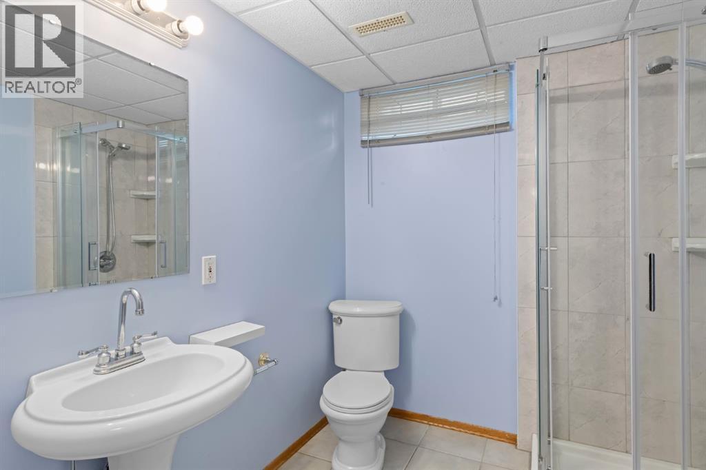 14538 37 Street NW - 30