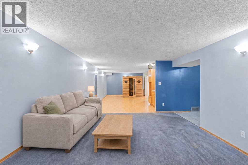 14538 37 Street NW - 25