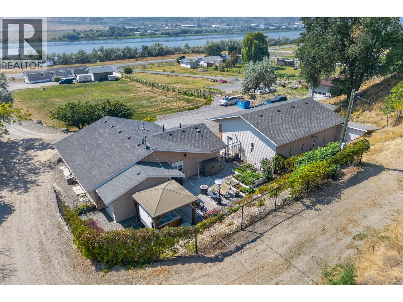 3197 Shuswap Road - 31