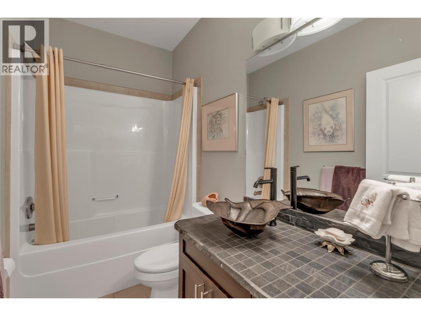 101 442 ALEXANDER Avenue, Penticton