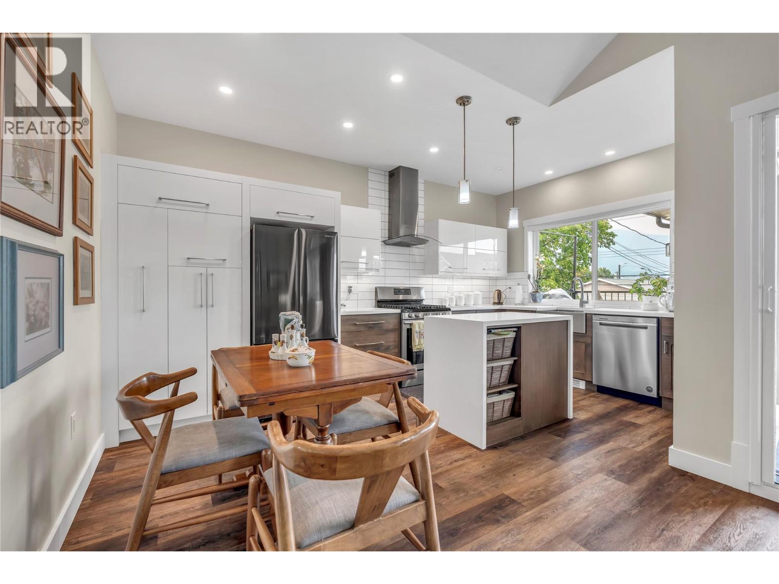 201 442 ALEXANDER AVE Avenue, Penticton