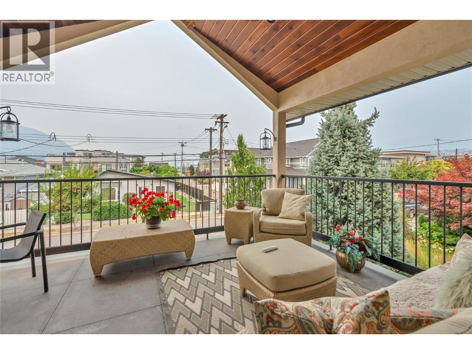 201 442 ALEXANDER AVE Avenue, Penticton