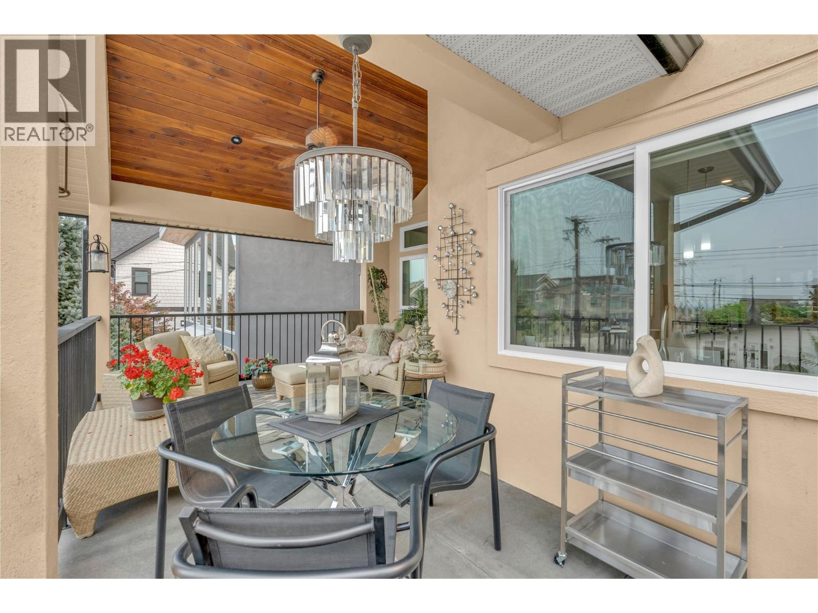 201 442 ALEXANDER AVE Avenue, Penticton