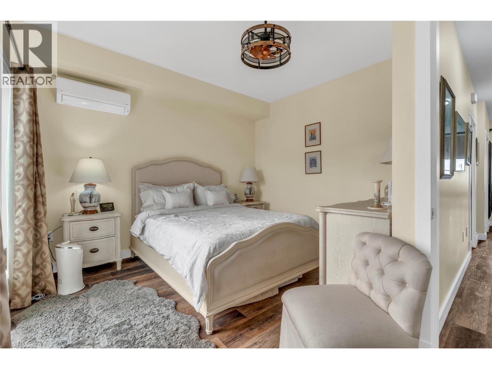 #201 442 ALEXANDER AVE Avenue - 28
