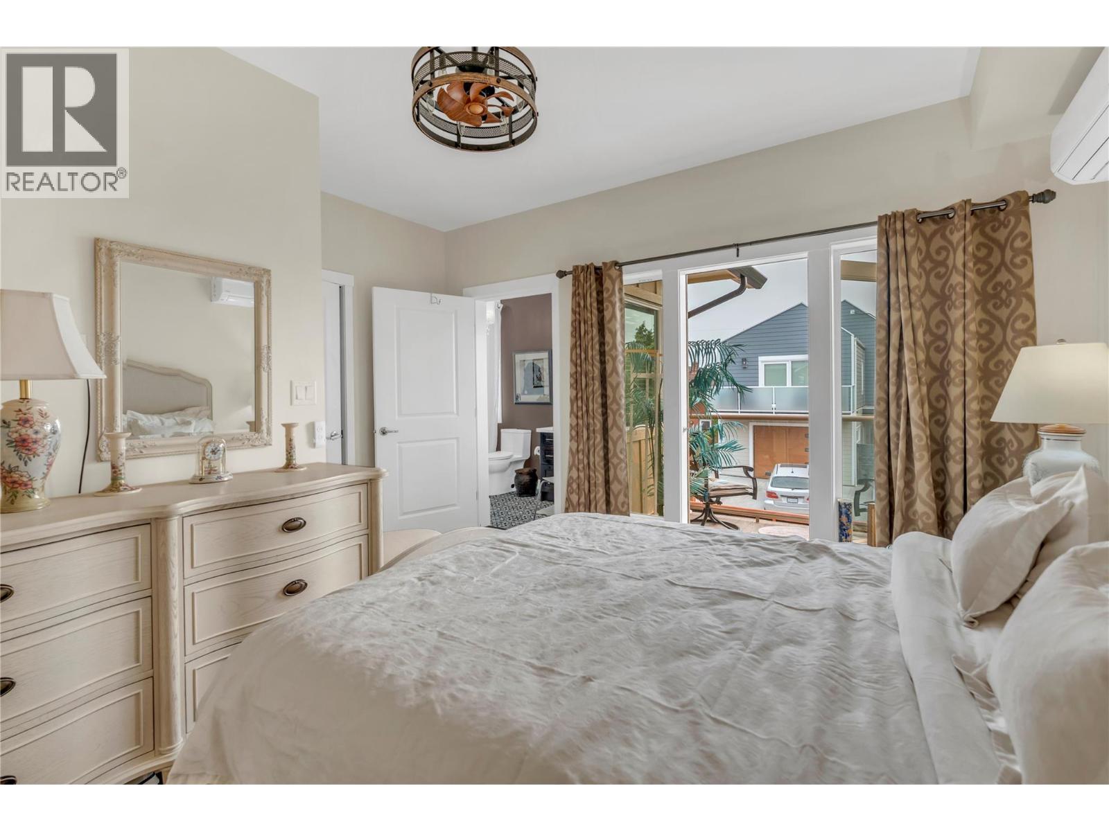 201 442 ALEXANDER AVE Avenue, Penticton