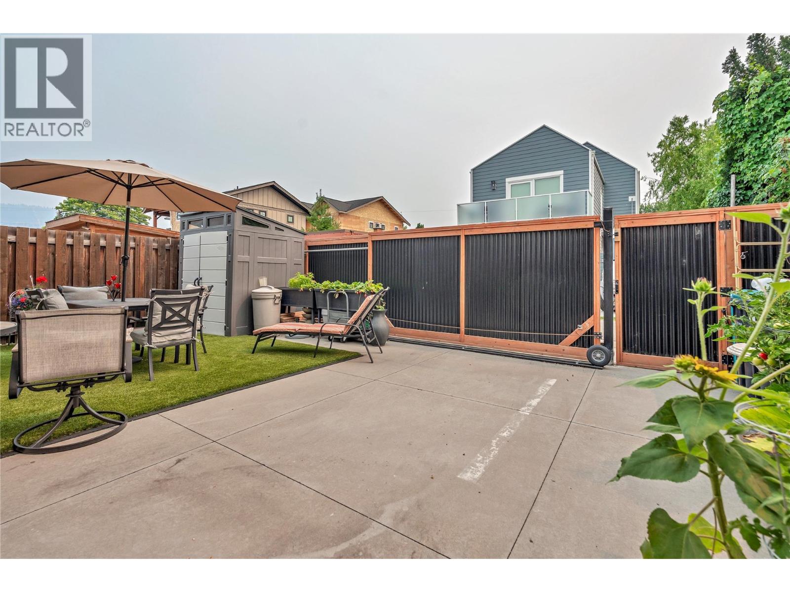 201 442 ALEXANDER AVE Avenue, Penticton