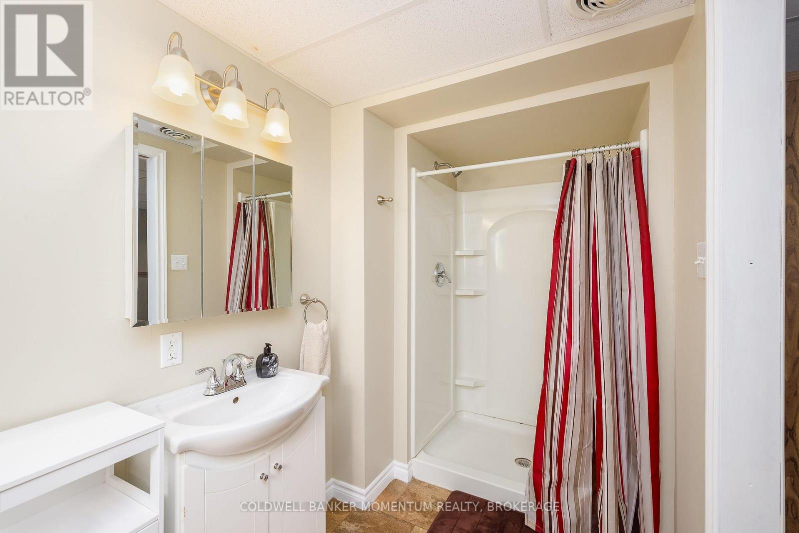 815 DOMINION ROAD - Image 31