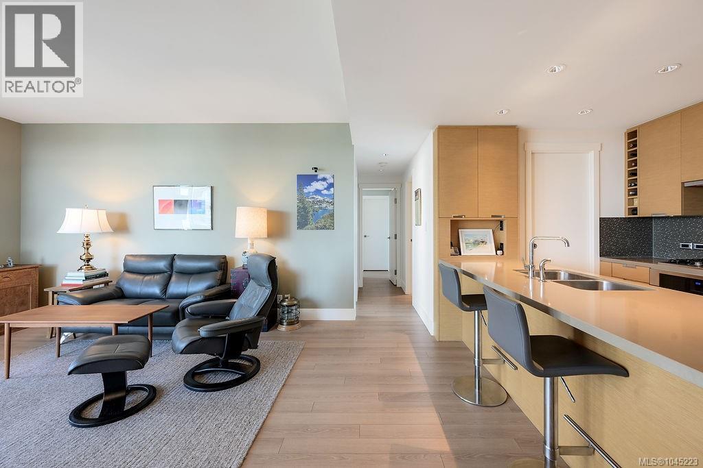 #1404 83 Saghalie Rd - 23