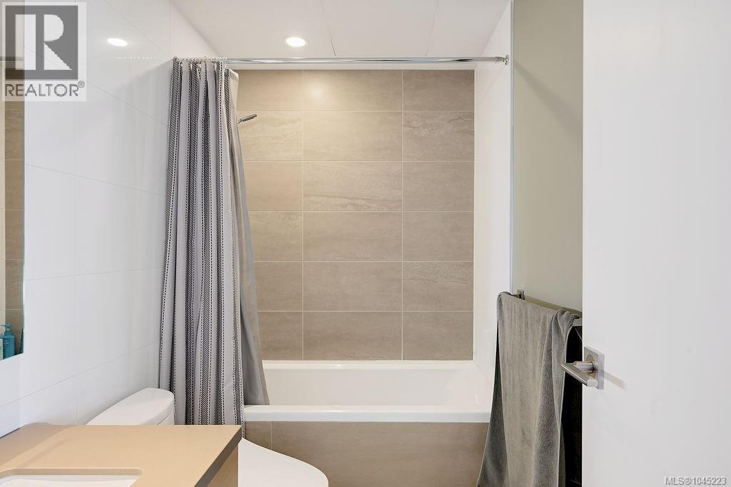 #1404 83 Saghalie Rd - 33