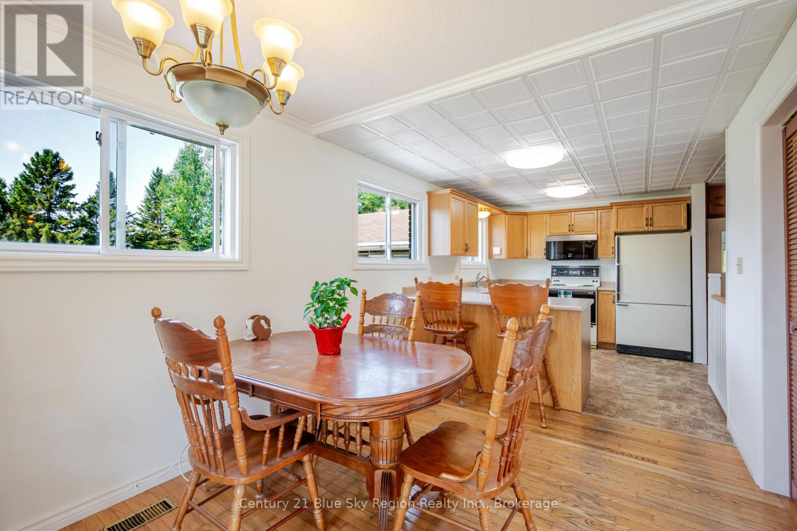 1351 VILLAGE ROAD - Image 19