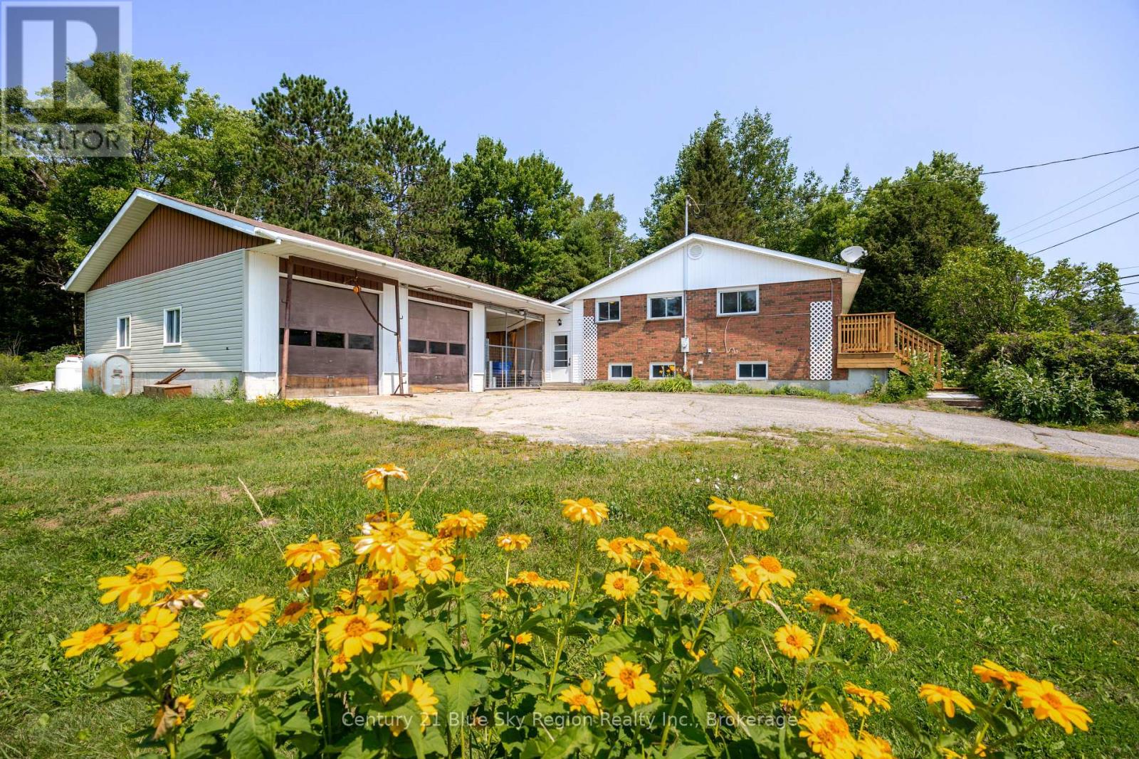 1351 VILLAGE ROAD - 3