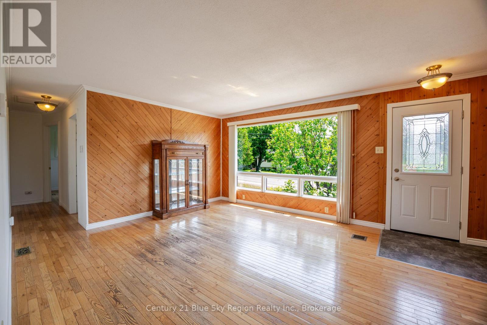 1351 VILLAGE ROAD - 7