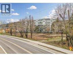 368 Valley Road, Kelowna, BC V1V2E5 Photo 14