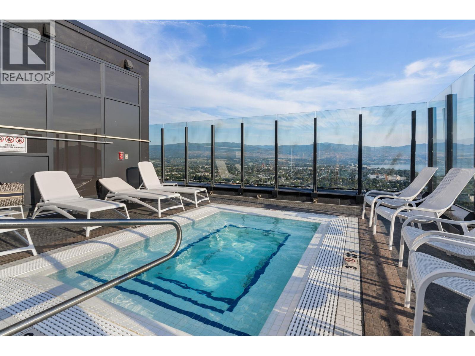 3202 1488 Bertram Street, Kelowna