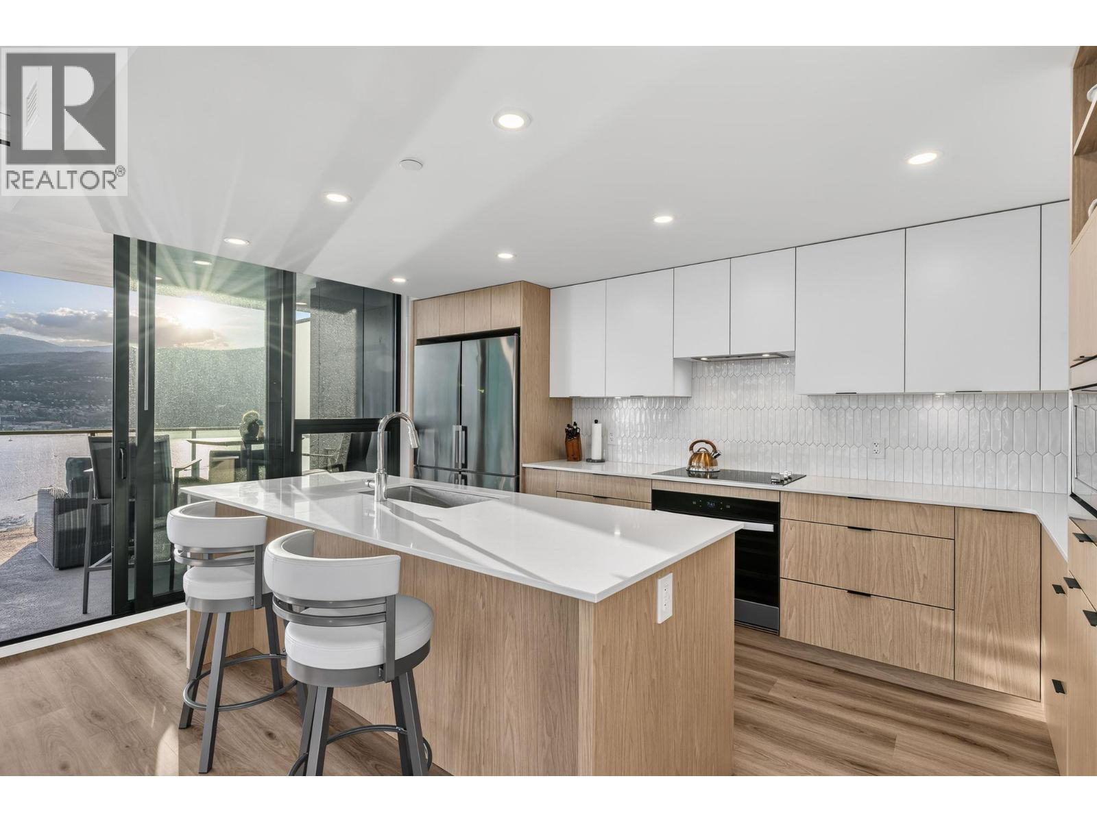 3202 1488 Bertram Street, Kelowna
